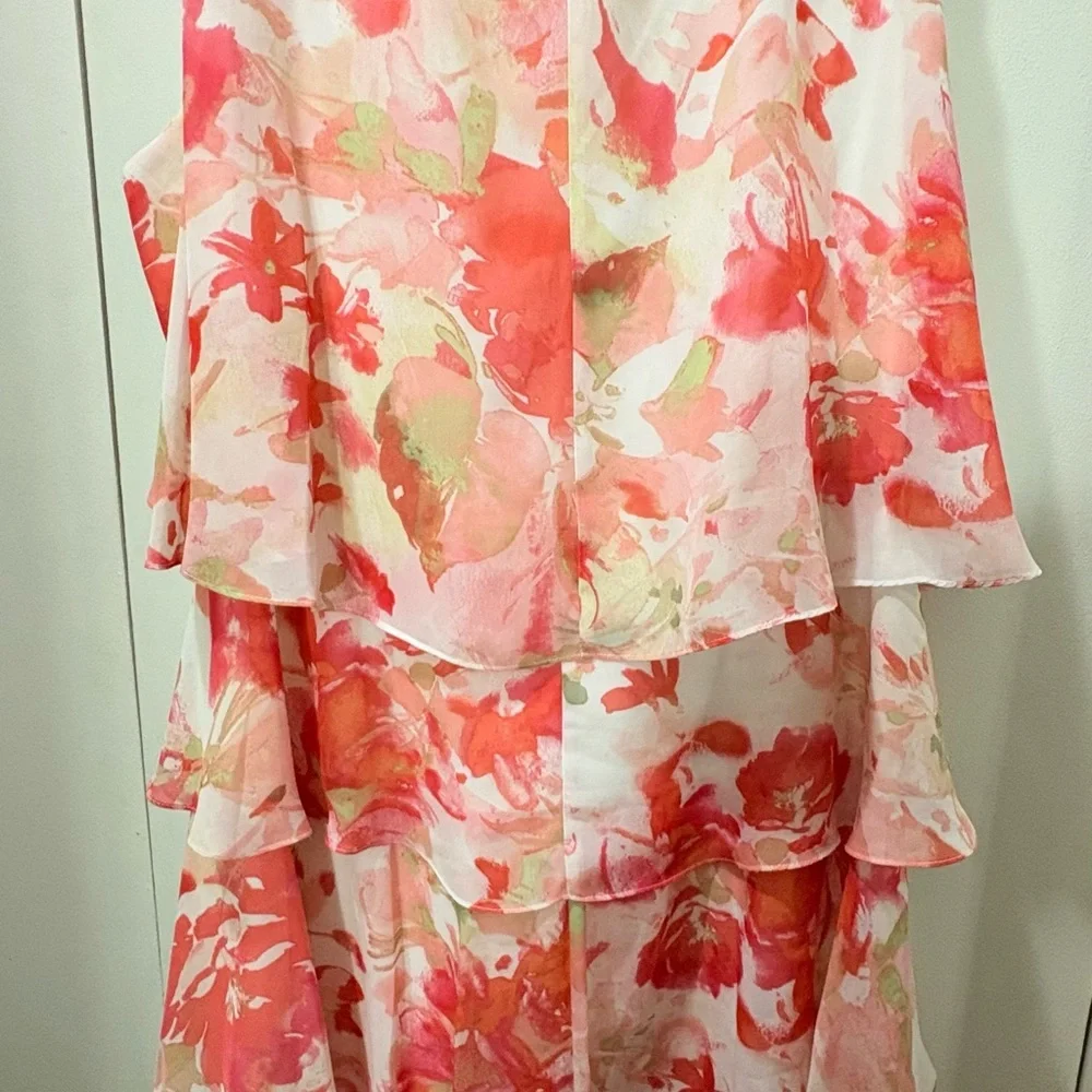Floral Layered Sleeveless Dress​ - Picture 3 of 5